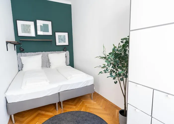 1110 Apartment