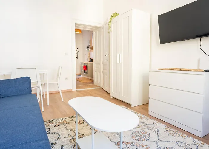 Apartment 1110